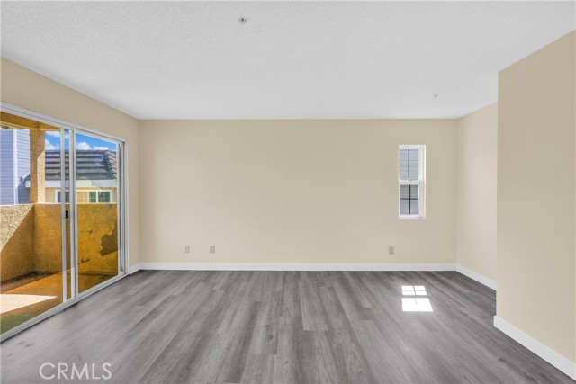 519 Sefton Avenue, Monterey Park CA: https://media.crmls.org/medias/943053e3-1038-4ae0-806a-3d6859e4d8b7.jpg