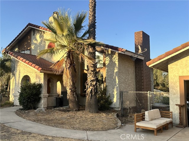3819 E Phillips Blvd