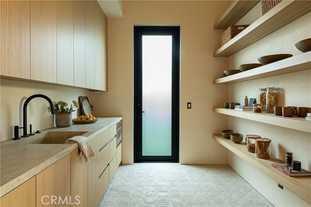 5824 Manton Avenue, Woodland Hills CA: https://media.crmls.org/medias/9430fec0-e2a0-406d-bc3d-eaaaf9d293bc.jpg