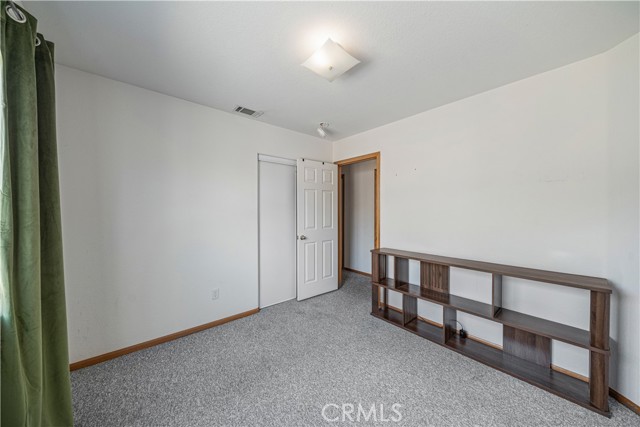 12994 High Vista st, Victorville CA: https://media.crmls.org/medias/94314534-0e9f-49bf-8233-34ea79fda59c.jpg