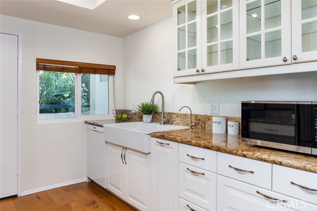 1018 Magnolia Street, South Pasadena CA: https://media.crmls.org/medias/94320893-8782-428e-b01a-c4dc7a353c60.jpg