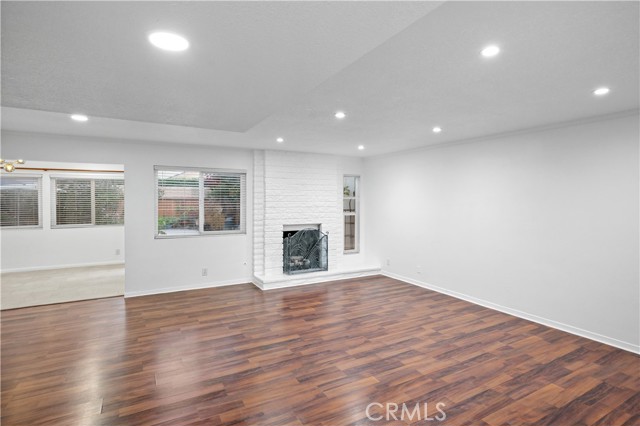 Detail Gallery Image 6 of 18 For 24 Lancewood Way, Irvine,  CA 92612 - 3 Beds | 3 Baths