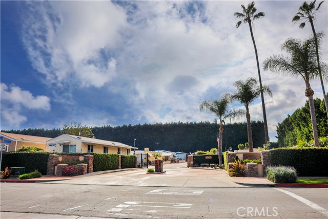 Front Image Thumbnail for CRDW26057010