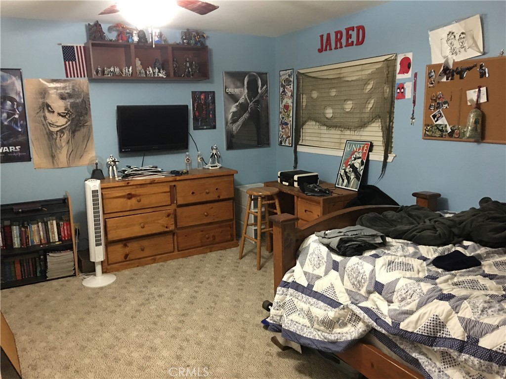 https://media.crmls.org/medias/9434a239-776f-4c25-8b77-1a952c131748.jpg?preset=X-Large