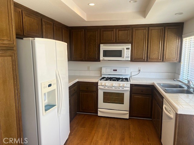 Detail Gallery Image 9 of 21 For 950 W Lamark Ln, Anaheim,  CA 92802 - 3 Beds | 2/1 Baths