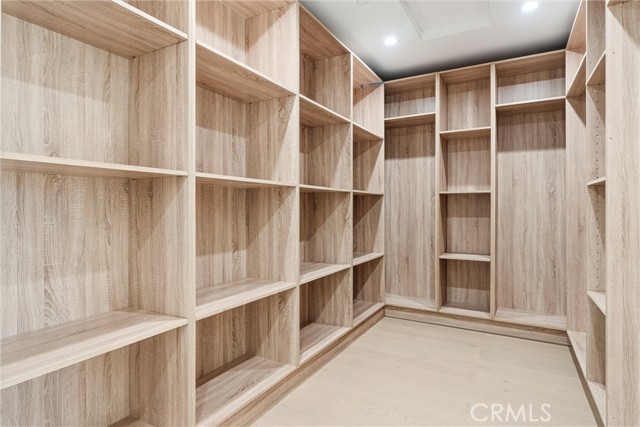 Detail Gallery Image 35 of 51 For 5258 Lemona Ave, Sherman Oaks,  CA 91411 - 4 Beds | 5 Baths