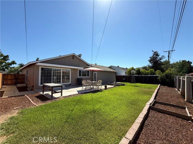 1306 Belfast Avenue, Costa Mesa CA: https://media.crmls.org/medias/9435ea91-d8e3-424f-935d-83036882bae9.jpg