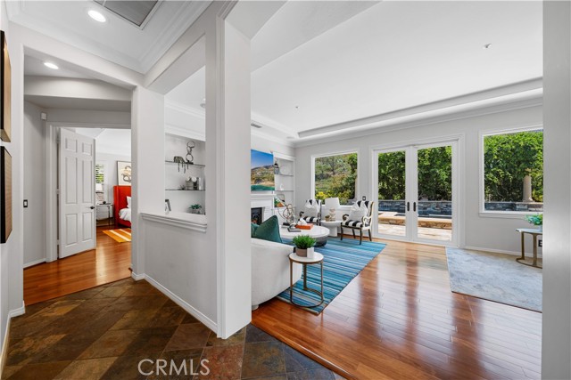 18642 Topanga Canyon Road, Silverado CA: https://media.crmls.org/medias/9436a910-6b91-478a-8a93-e4057ca3d6c5.jpg
