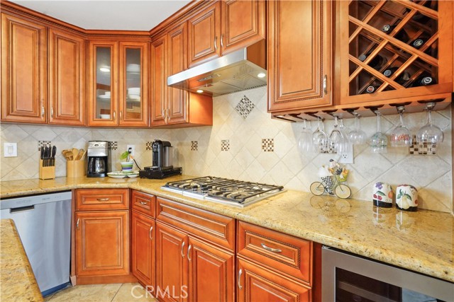 Detail Gallery Image 20 of 53 For 5305 White Oak Ave #D,  Encino,  CA 91316 - 3 Beds | 2/1 Baths