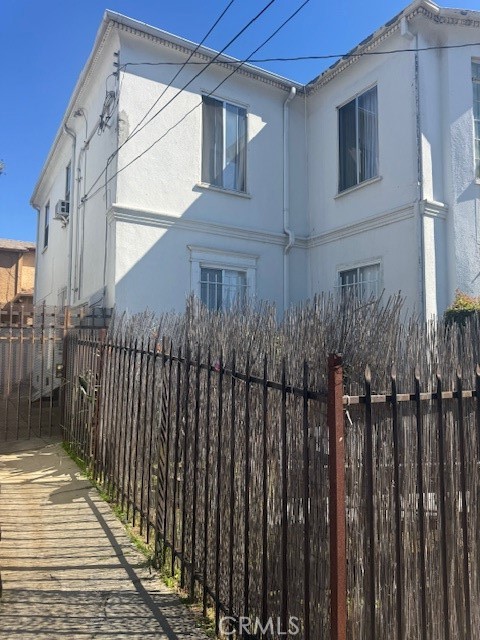 Detail Gallery Image 4 of 17 For 1200 N Kenmore, Los Angeles,  CA 90029 - – Beds | – Baths