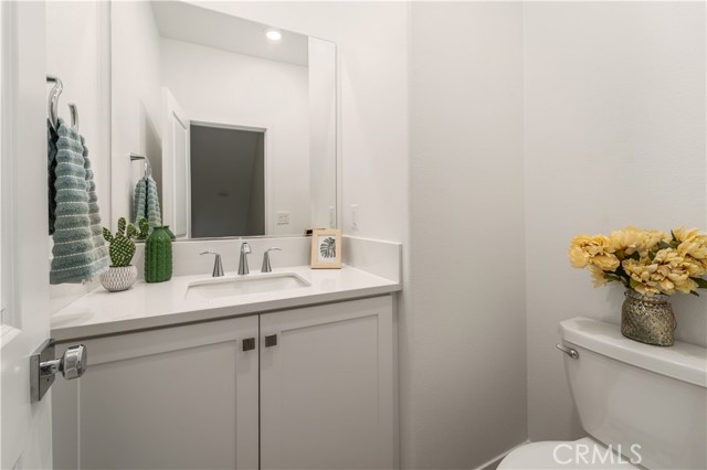 Detail Gallery Image 9 of 26 For 27461 Viero Pl, Valencia,  CA 91381 - 3 Beds | 4 Baths