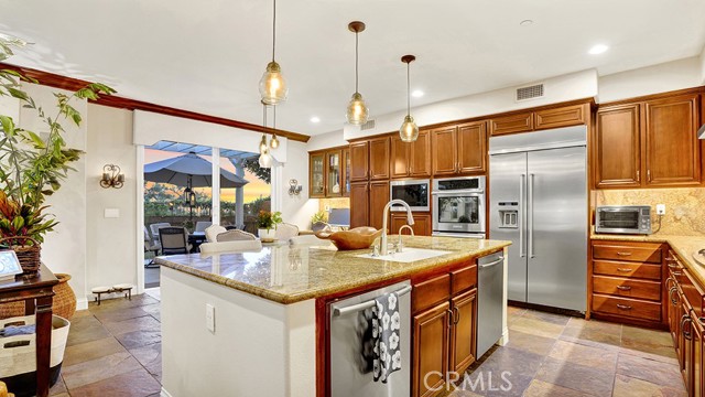 Detail Gallery Image 13 of 60 For 241 via Sedona, San Clemente,  CA 92673 - 5 Beds | 3/1 Baths