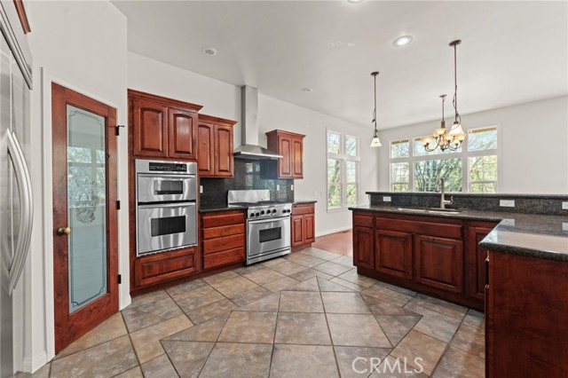 765 Del Norte Lane, Lake Arrowhead CA: https://media.crmls.org/medias/9439acdf-3dba-4ce5-8cbd-ff9ed8530d63.jpg