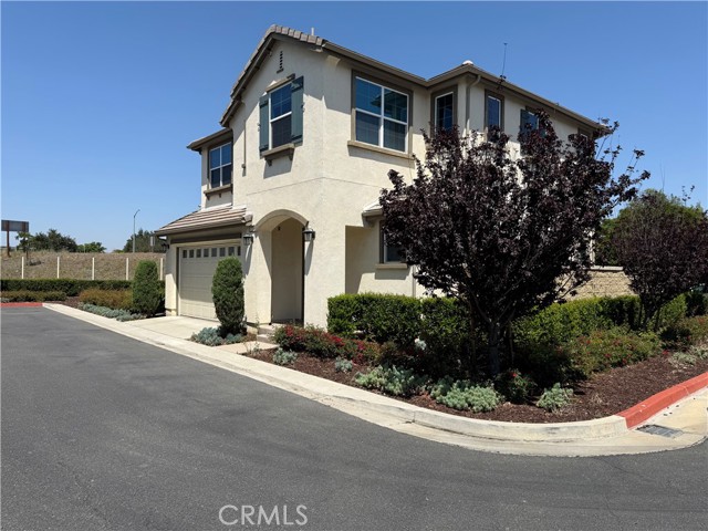 5204 Arlington Drive, Chino Hills CA: https://media.crmls.org/medias/9439fbd0-b10f-451b-b204-e202f7241d5b.jpg