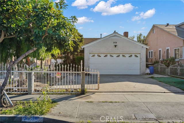 3938 Dalton Ave, Los Angeles, California 90062, 3 Bedrooms Bedrooms, ,2 BathroomsBathrooms,Single Family Residence,For Sale,Dalton Ave,MB24235407