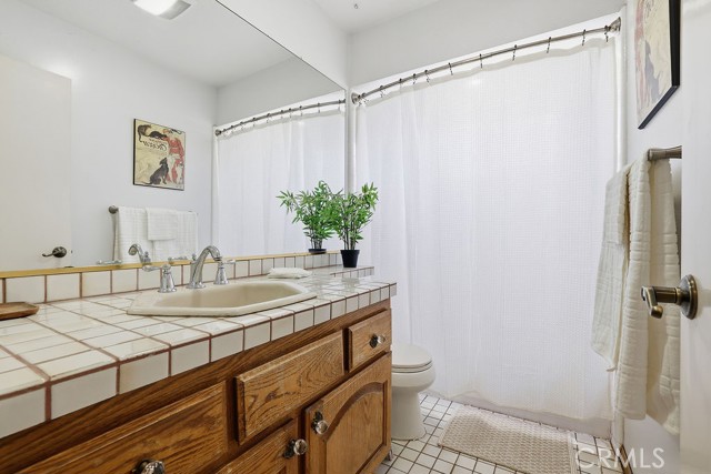 Detail Gallery Image 24 of 51 For 29223 Flowerpark Dr, Canyon Country,  CA 91387 - 3 Beds | 2 Baths