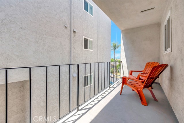 Detail Gallery Image 22 of 27 For 444 Obispo Ave #201,  Long Beach,  CA 90814 - 1 Beds | 1 Baths