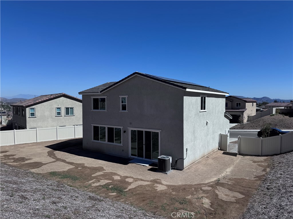 MLS #OC25239679 image #16