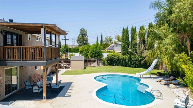 21101 Rosedell Drive, Saugus CA: https://media.crmls.org/medias/943d68b9-fb20-4c7f-872e-eb3734990134.jpg