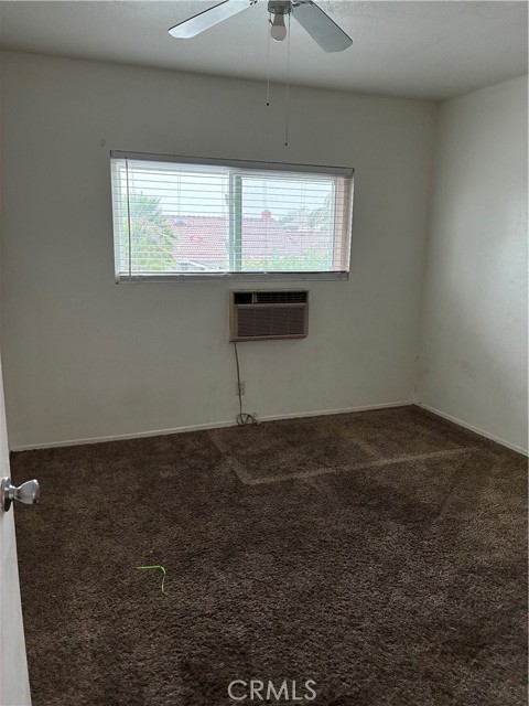 1144 N Glenwood Ave, Rialto CA: https://media.crmls.org/medias/943dc2fc-6704-4f32-9945-9356c531a27d.jpg