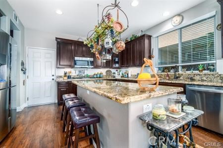 Detail Gallery Image 12 of 45 For 5 Ponte Brava, Lake Elsinore,  CA 92532 - 4 Beds | 3 Baths