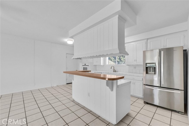 Detail Gallery Image 4 of 15 For 13981 Brenan Way, Santa Ana,  CA 92705 - 3 Beds | 2 Baths