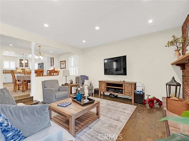 11122 Yolanda Avenue, Porter Ranch CA: https://media.crmls.org/medias/943eeb8a-8486-46ba-b856-9ef511024448.jpg