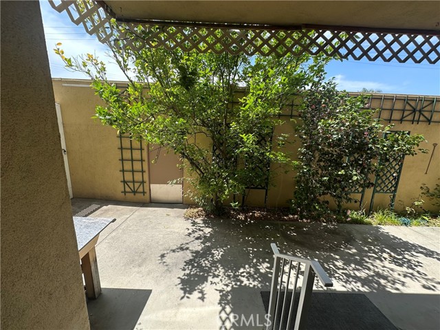 Detail Gallery Image 2 of 21 For 6225 Coldwater Canyon Ave #117,  North Hollywood,  CA 91606 - 2 Beds | 2 Baths