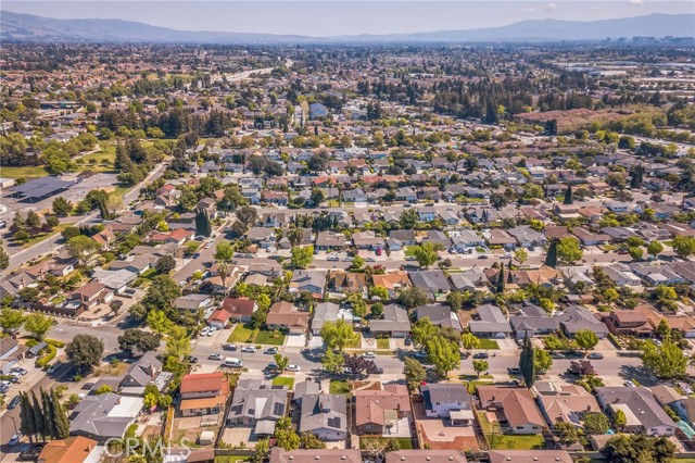 2683 E Trimble Road, San Jose CA: https://media.crmls.org/medias/944074d7-403d-4310-acc4-13cec03d51bb.jpg