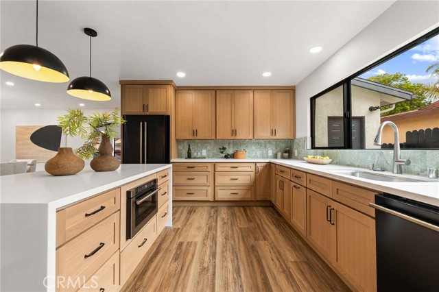 4817 Macafee Road, Torrance CA: https://media.crmls.org/medias/9441505e-4661-470d-8534-76ac86e75157.jpg