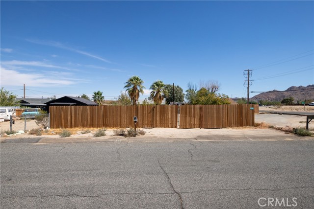 Detail Gallery Image 27 of 28 For 6443 Valley View St, Joshua Tree,  CA 92252 - 1 Beds | 1 Baths