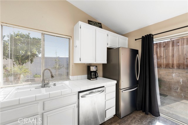 Detail Gallery Image 14 of 25 For 27975 Doreen Dr, Menifee,  CA 92586 - 3 Beds | 2 Baths