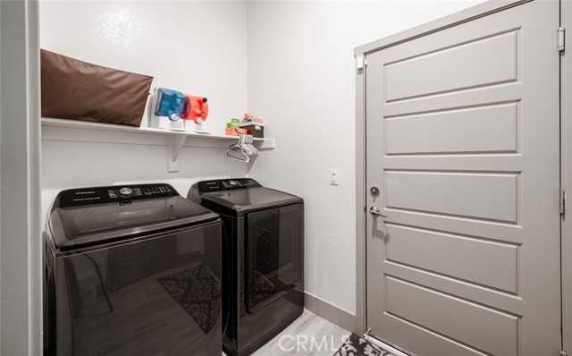 825 Spring W Street, Madera CA: https://media.crmls.org/medias/94423ddd-e9d2-4e13-9498-3286702b8640.jpg