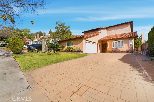 Detail Gallery Image 5 of 67 For 658 Glenmore, Glendale,  CA 91206 - 4 Beds | 3 Baths