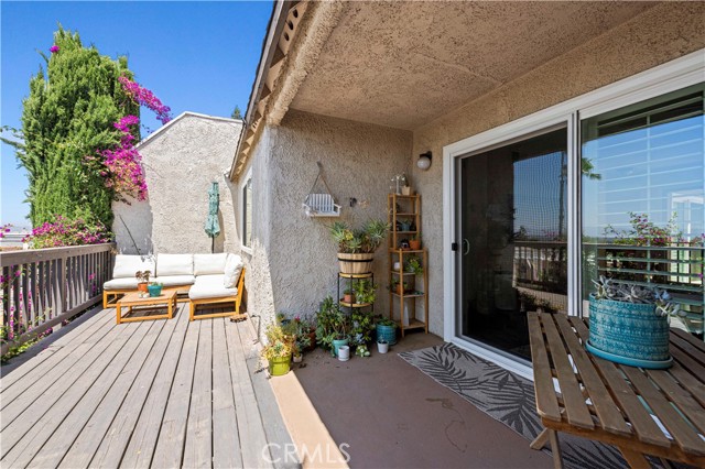 Detail Gallery Image 28 of 33 For 15614 Crestview Ln #63,  Granada Hills,  CA 91344 - 2 Beds | 3 Baths