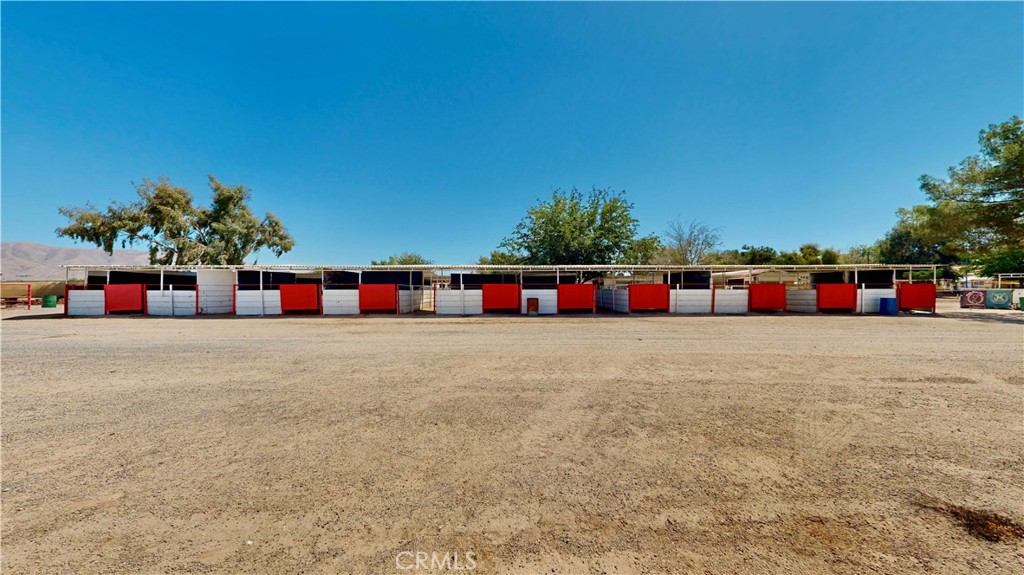 https://media.crmls.org/medias/9443d8cb-36e1-4180-b9be-38881497a945.jpg?preset=X-Large