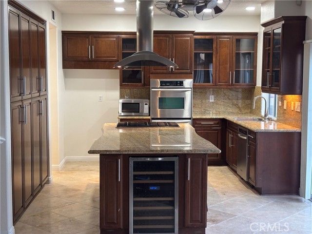 Detail Gallery Image 3 of 40 For 1477 Floral Park, Corona,  CA 92881 - 4 Beds | 3 Baths