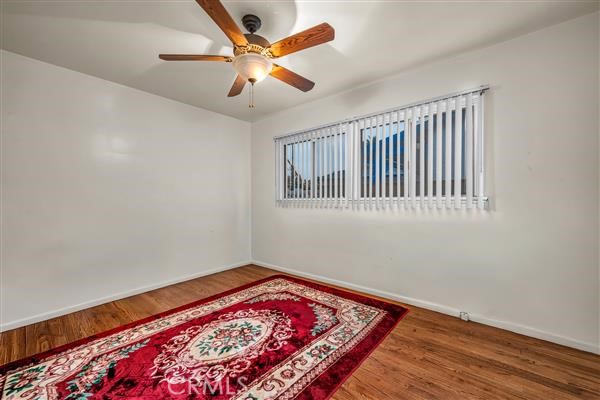 Detail Gallery Image 14 of 23 For 11012 Noble, –,  CA 91345 - 3 Beds | 2 Baths