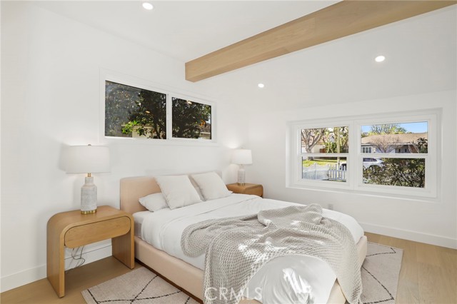 Detail Gallery Image 23 of 47 For 23856 Aetna, Woodland Hills,  CA 91367 - 4 Beds | 3 Baths