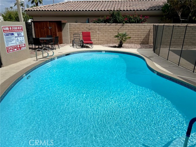 Detail Gallery Image 3 of 19 For 74443 Driftwood Dr #D,  Palm Desert,  CA 92260 - 2 Beds | 1/1 Baths