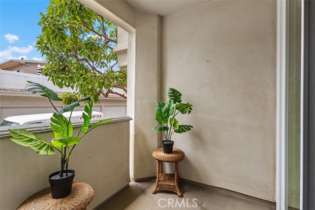 Detail Gallery Image 10 of 23 For 2101 E 15th St #7,  Newport Beach,  CA 92663 - 2 Beds | 1/1 Baths