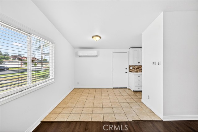 Detail Gallery Image 14 of 39 For 1813 W Westmont Dr, Anaheim,  CA 92801 - 3 Beds | 1/1 Baths