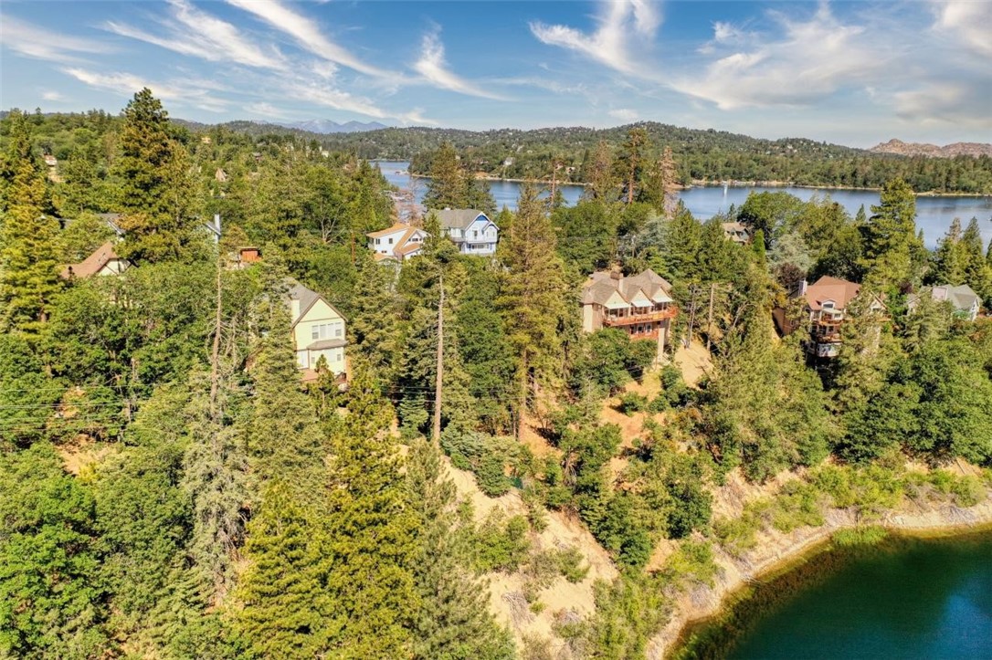 Detail Gallery Image 2 of 19 For 0 Emerald Dr, Lake Arrowhead,  CA 92352 - – Beds | – Baths