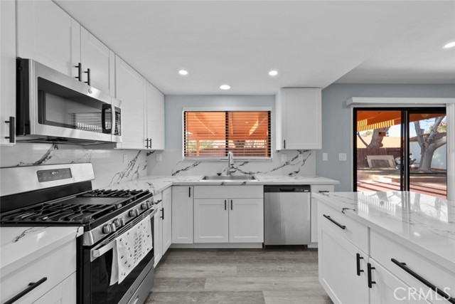 Detail Gallery Image 12 of 32 For 43203 27th St, Lancaster,  CA 93536 - 3 Beds | 2 Baths