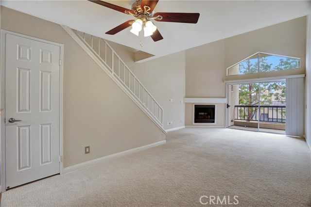 5510 Owensmouth Avenue, Woodland Hills CA: https://media.crmls.org/medias/94483c5d-04fc-4880-b4c4-f237793bd91f.jpg