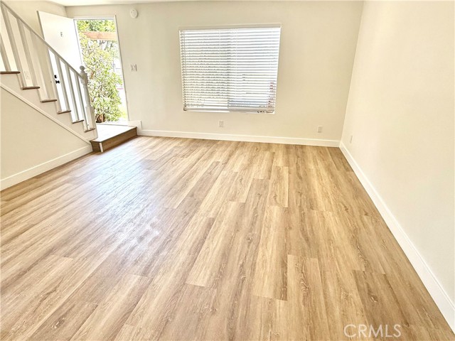 Detail Gallery Image 3 of 9 For 700 W Gonzales Rd #F,  Oxnard,  CA 93030 - 2 Beds | 1/1 Baths