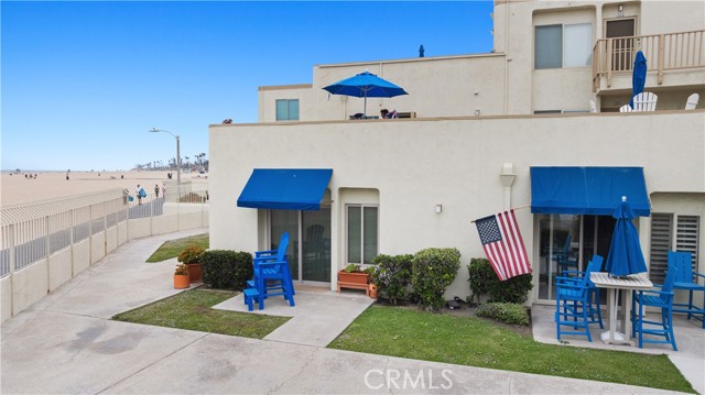 711 Pacific Coast, Huntington Beach CA: https://media.crmls.org/medias/944990ac-72bb-4ad5-9984-45d12904ba4b.jpg