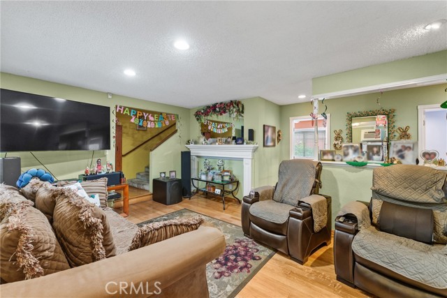 Detail Gallery Image 22 of 49 For 3812 Middlebury, Los Angeles,  CA 90004 - 3 Beds | 2/1 Baths