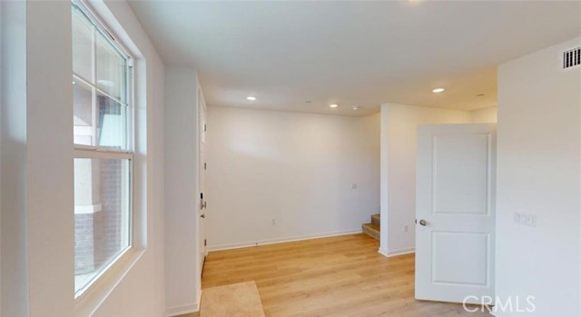 16424 Whittier Boulevard, Whittier CA: https://media.crmls.org/medias/9449badc-608a-46b1-a01f-66e127f867ad.jpg