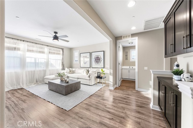Detail Gallery Image 22 of 46 For 11 Goldenrod, Lake Forest,  CA 92630 - 4 Beds | 4/1 Baths
